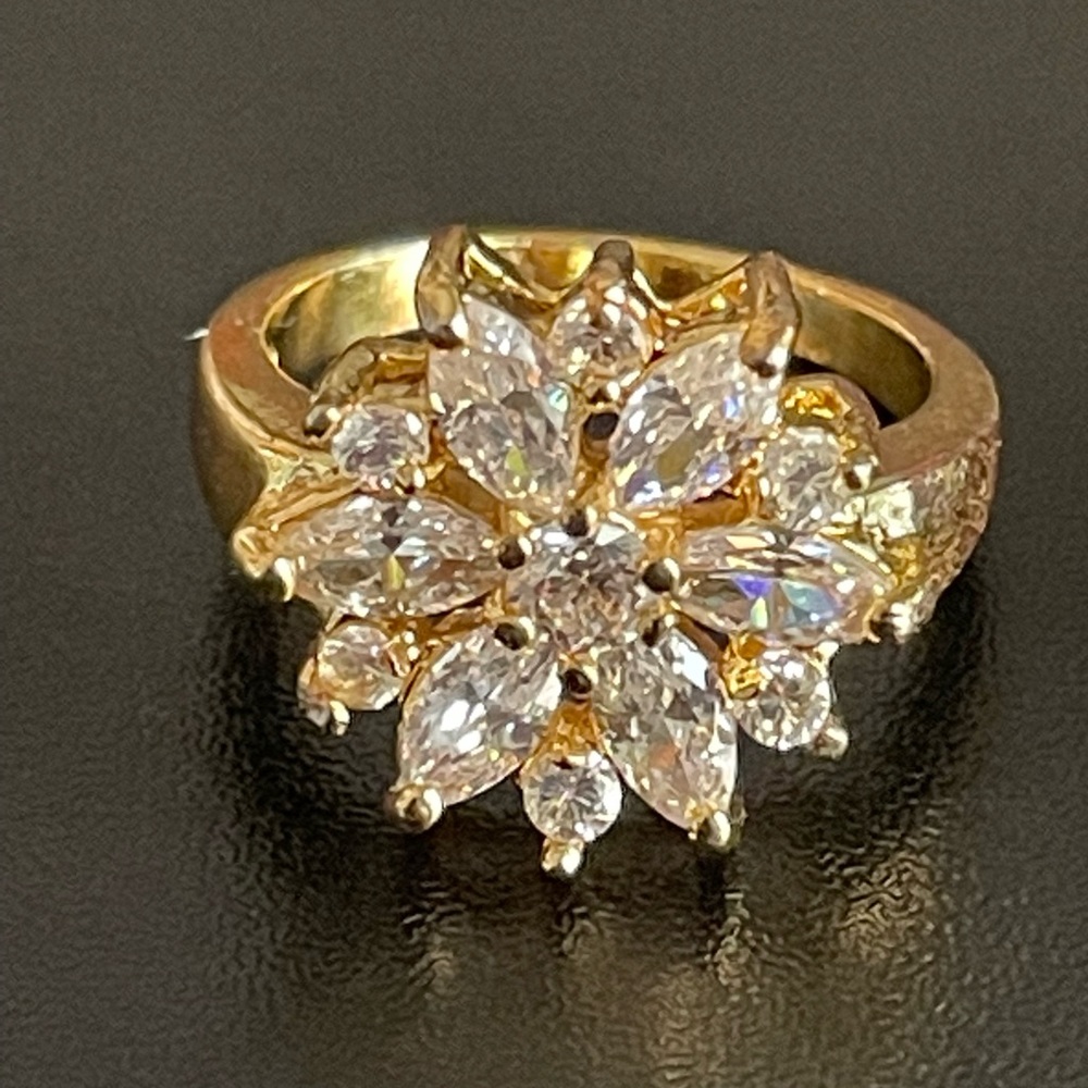 Austrian crystal gold plated ring size 6